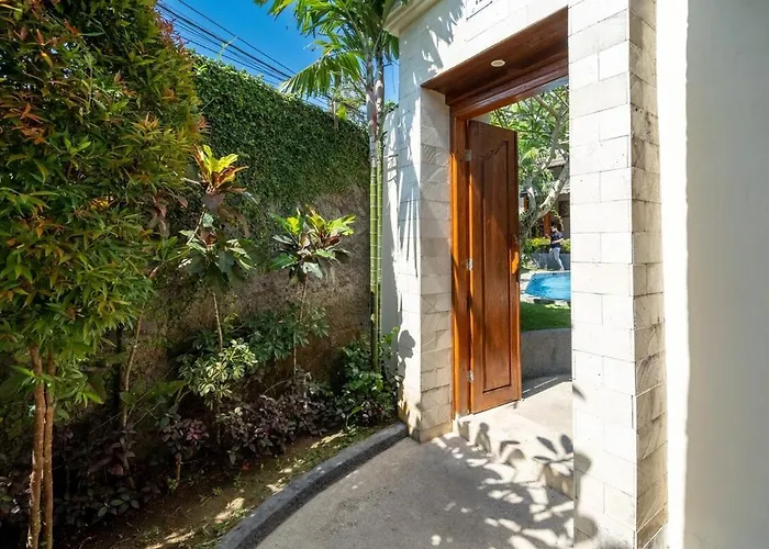 Casalola - 10 Min To Beach, Vast With Pool & Garden View *