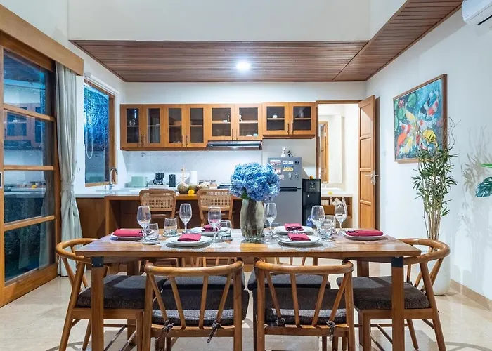 Casalola - 10 Min To Beach, Vast With Pool & Garden View Villa