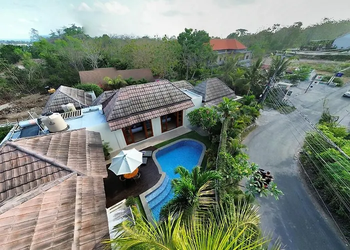 Casalola - 10 Min To Beach, Vast With Pool & Garden View * Uluwatu