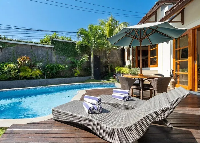 Villa Casalola - 10 Min To Beach, Vast With Pool & Garden View *